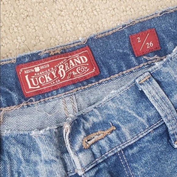 Lucky Shorts - Picture 3 of 4